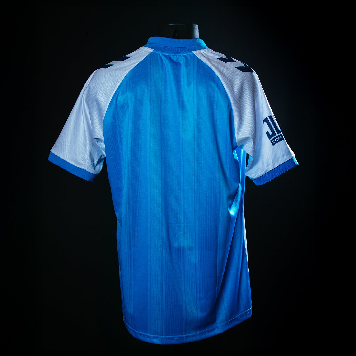 2025/26 - AUTHENTIC Adult Home Kit, Lady Forward | Forward